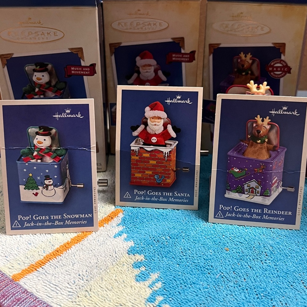 Series: Set of Hallmark “Pop Goes” 2003-2009 - Picture 13 of 14